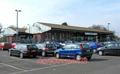 FOTO STOURBRIDGE KREUZUNG BAHNHOF (AUSSEN) DIES IST DER GRÖSSERE VON STO