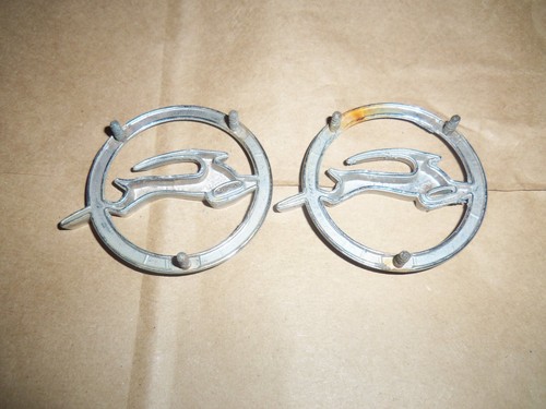 2 Vintage 1960s Chevy Impala Chrome Emblem Round Bolt On Logo Chevrolet SS LOOK! - Picture 3 of 3