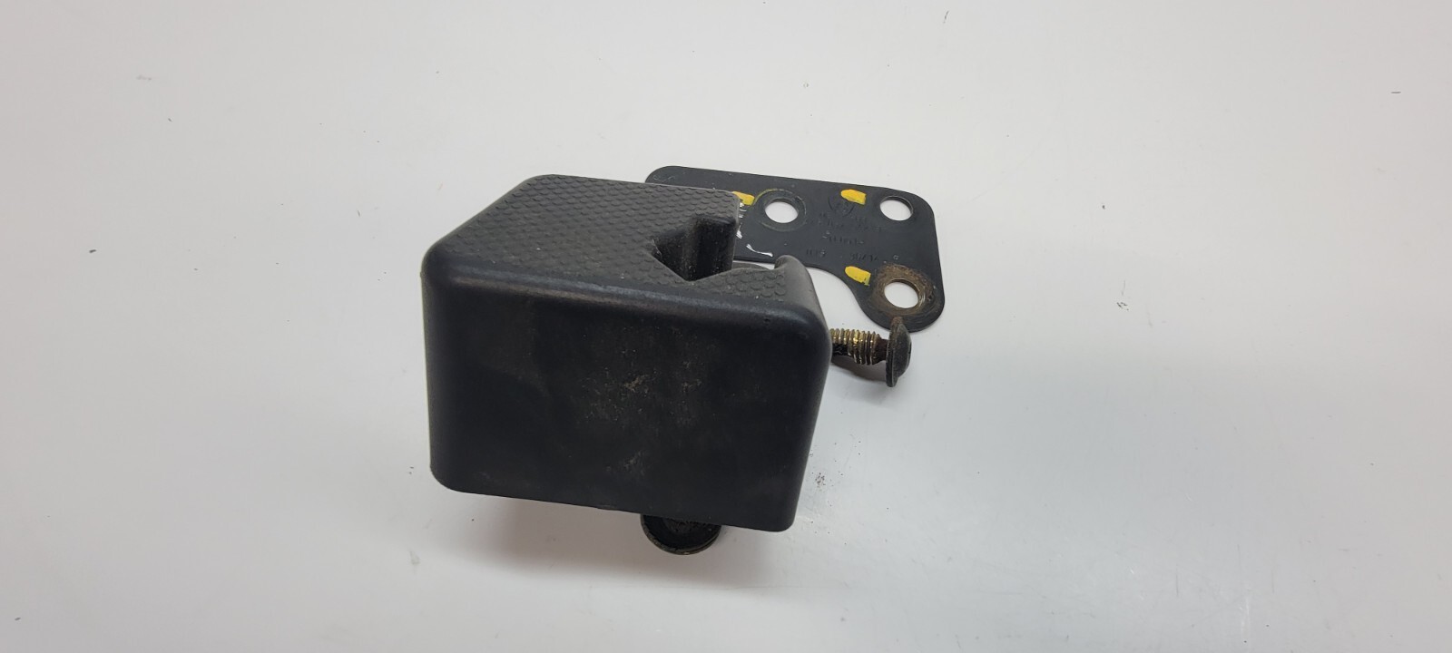 LAMBORGHINI AVENTADOR FRONT TRUNK HARD TOP MOUNTING BRACKET OEM 475863118D