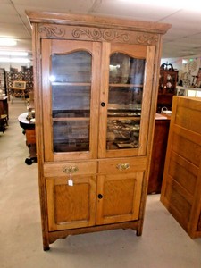 Golden-Oak-Flat-Wall-Cupboard-Cabinet
