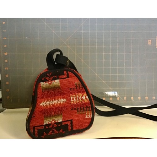 Pendleton Red Southwestern Wool Crossbody Bag With Adjustable Strap - Picture 6 of 7