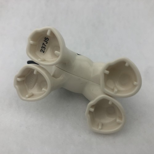 LEGO 1396pb03 White Duplo Dog W/ Reddish Brown Eyes & Black Ears, Nose - Picture 5 of 6
