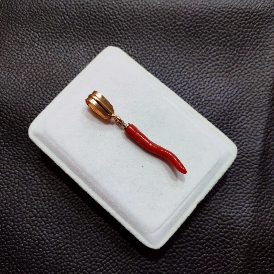 Colgante de cuerno de coral rojo con cuentas collar de coral natural colgante de arrecife de coral Foto 4 de 4