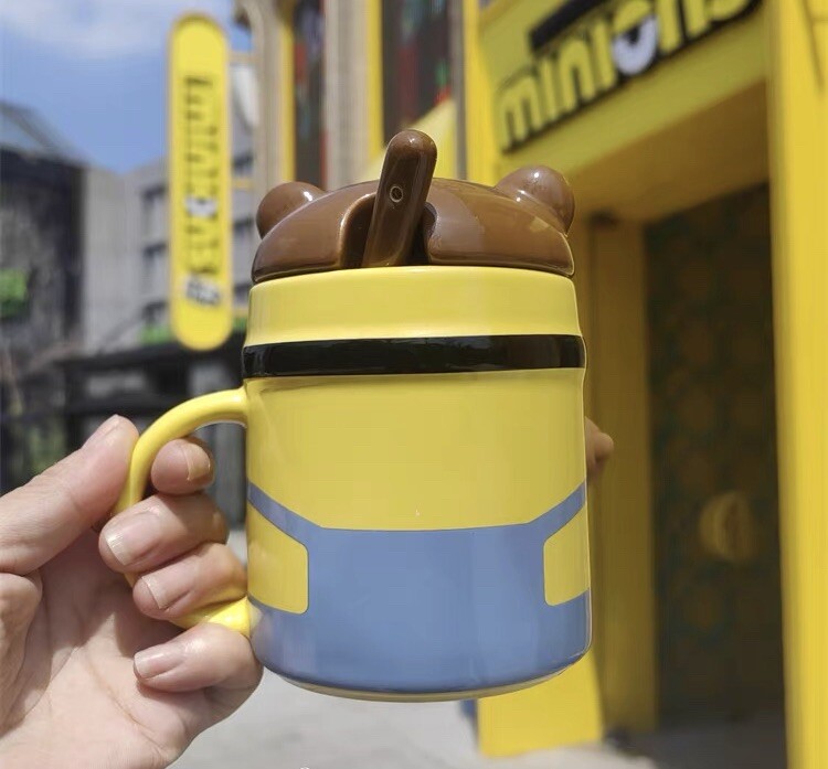 割引価格 Despicable Lid With Mug 3D Minions Me Universal Cup Movie 記念グッズ