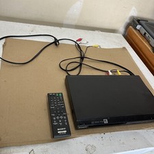 Sony DVP-SR200P DVD Player With Remote