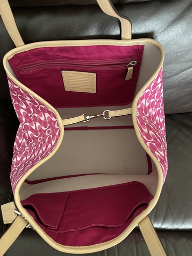 Coach Peyton Park Dream C Large Tote Pink with Light Beige Trim F25673 MINT - Picture 7 of 11