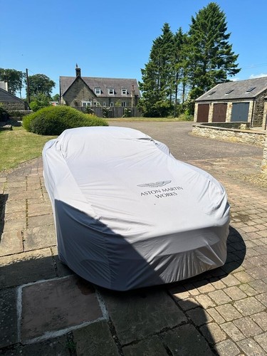 Aston Martin Works Standard Ultimate Outdoor Car Cover - Grey with Black Logos M - Picture 2 of 9