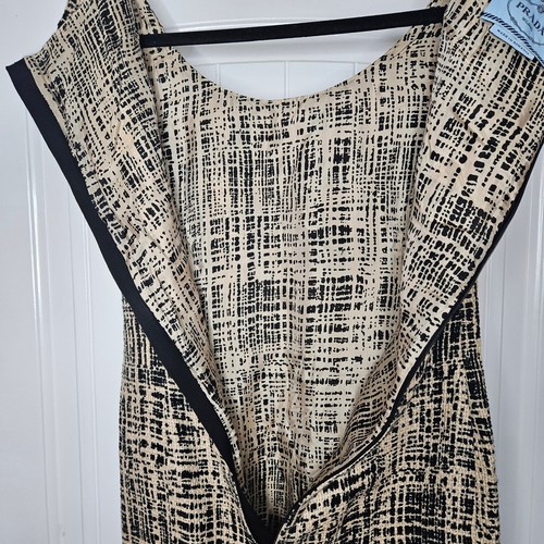 Prada Black Beige Tweed Frayed Hem Short Sleeve Sheath Dress – No Size Tag - Picture 17 of 17