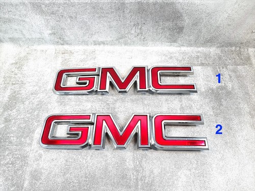 GMC Acadia 2007 - 2013 - EMBLEMA GRIGLIA - ORIGINALE - Made in U.S.A - Foto 1 di 17