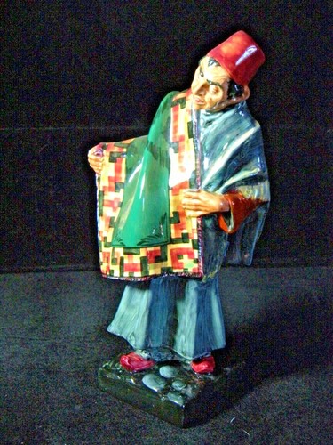 Royal Doulton "Carpet Seller" HN 1464 Porcelain Figurine 9-1/4" height Near Mint - Picture 6 of 8