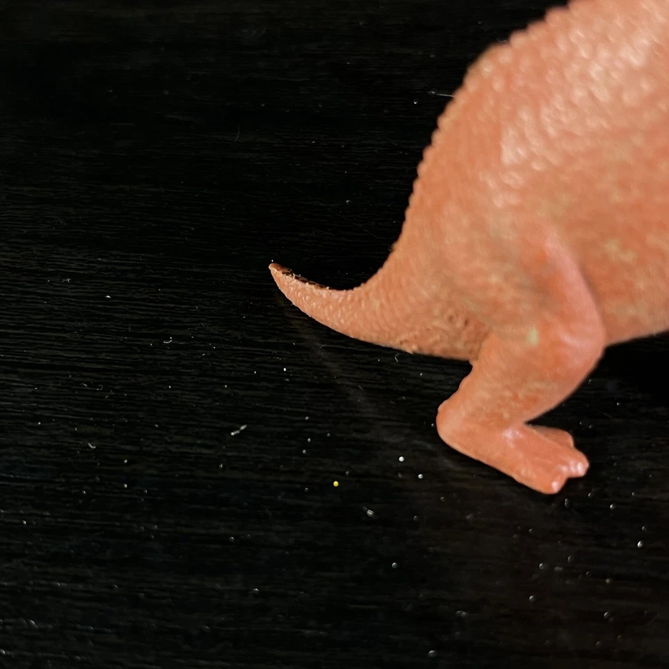 Figura de dinosaurio de plástico vintage Nabisco Premium MPC marrón T Rex Foto 4 de 4