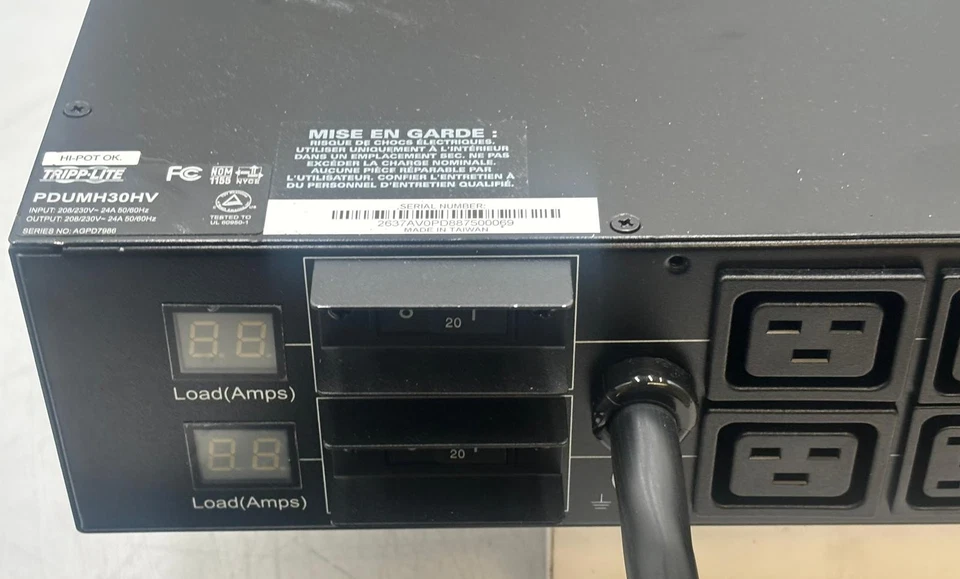 TRIPP LITE Medido 208-230V 24A 2U 16 Tomacorriente PDUMH30HV Foto 3 de 4
