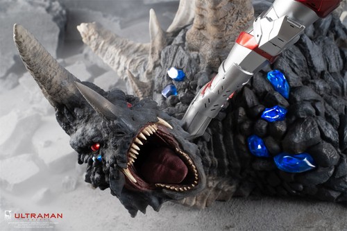 PureArts Ultraman VS Black King 1/4th Special Version Limited Painted Statue New - Picture 19 of 24