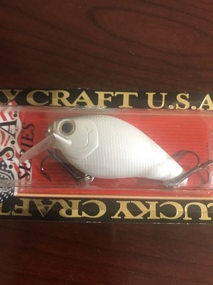 LUCKY CRAFT USA FLAT CB SR FLOATING FISHING LURE  2-1/2 IN  5/16 OZ WHITE & GRAY