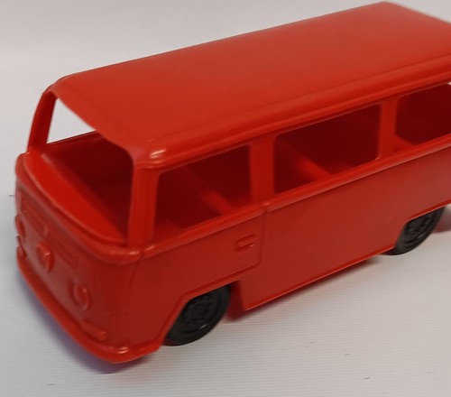 Vintage VW 1970 Bus Red originally Frankonia Schokloladen Werks Candy Container. - Picture 1 of 3
