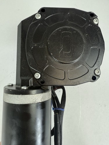 Quantum Q6 Edge 2.0 Power Wheelchair Motor RIGHT MOT154323-01 - Picture 8 of 9
