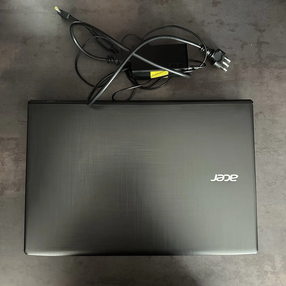 Acer Aspire E15 E-575G-53DY i5-7200U 12GB RAM 1TB HDD GeForce 940MX  Ali+scatola - Immagine 2 di 4