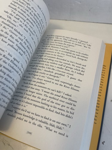 Percy Jackson and the Olympians: The Chalice of the Gods 1st Edition HC/DJ 2023 - Foto 18 di 22