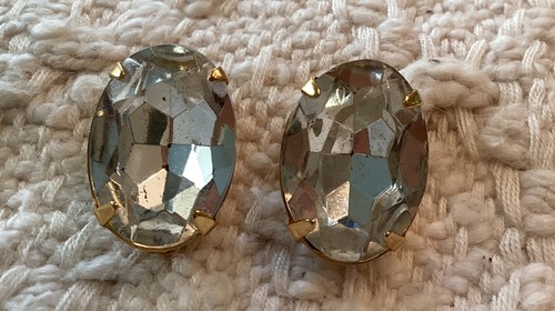 Pendientes de clip grandes vintage de diamantes ovalados Yves Saint Laurent
