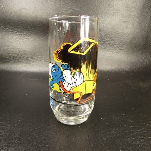 SMURF "JOKEY" 1982 VINTAGE COLLECTORS GLASS  FEH&8-B - Picture 4 of 9