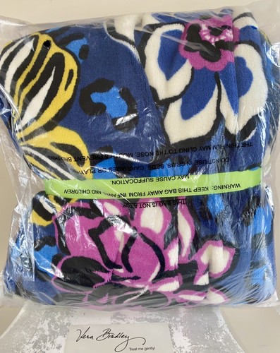 VERA BRADLEY Throw Blanket Fleece 80 x 50 AFRICAN VIOLET NWT #12408-165 RARE - Picture 5 of 7