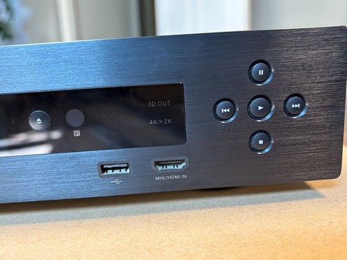 Oppo BDP-103 Blu-ray Player In Box w/ Remote, Manual & Wireless Adapter - Picture 5 of 23