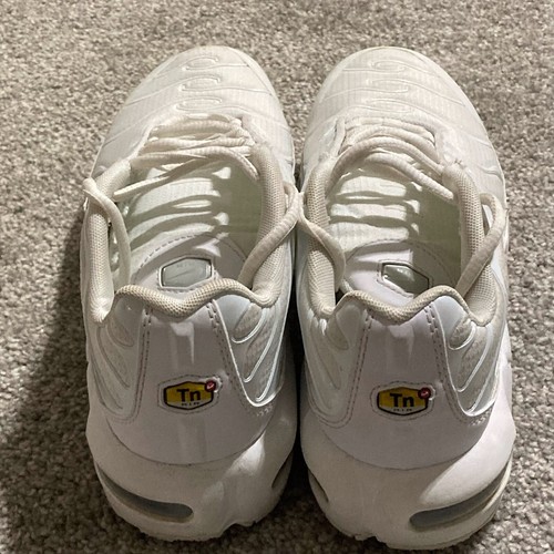 Nike Air Max Plus GS Shoes Triple White CW7044-100 Youth Size 7Y Women’s 8.5 - Picture 5 of 12