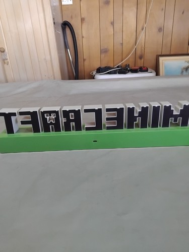 Minecraft Logo Desk Light Night Light Brand New in Box Kids Gift (No Cable) - Picture 3 of 6