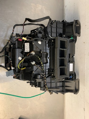2002 RANGE ROVER VOGUE L322 Heater Matrix Blower Box - Air Conditioning A/C - Picture 2 of 12