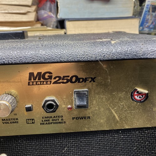Marshall MG SERIES 250DFX 2-Channel 100-Watt 2x12" Solid State Guitar Amp Works! - Picture 17 of 18
