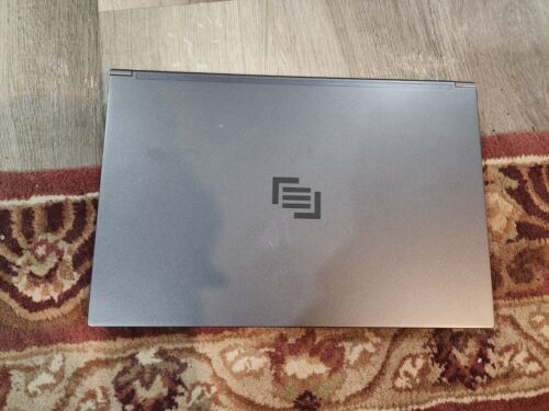 MAINGEAR Vector Pro 14" i7-11800H 2.3GHz 32GB RAM 1TB SSD GeForce RTX 3070 - Picture 2 of 6