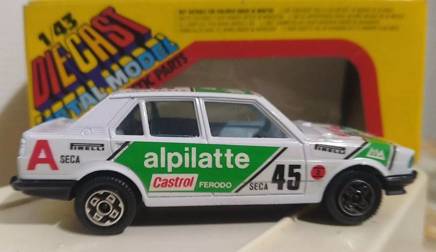 Foto 8 di 24