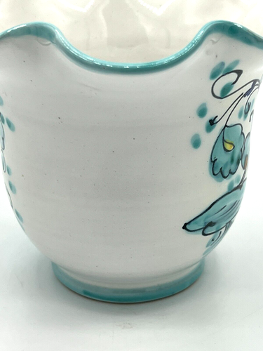 Italian Artisan Pottery Planter Rooster Hen Ruffled Edge White Turquoise Pot - Picture 16 of 18