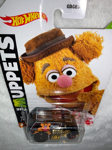 Hot Wheels Disney Muppets Fonzie Orso Cool One Auto 4/5 - Foto 5 di 5