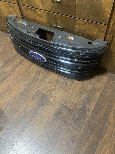 Grille Upper Base With Police Package Fits 14-15 EXPLORER  ( CHECK PHOTOS ) - Picture 2 of 23