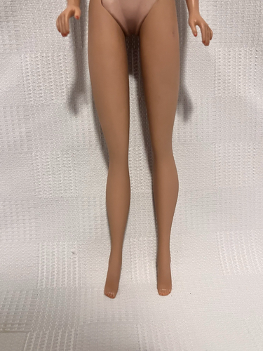Vintage Mattel Barbie Bubble Cut Titan Red Hair Doll w/ Green Ear - Picture 4 of 18