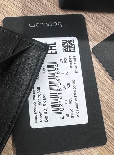 HUGO BOSS Black Genuine Leather Card Holder With 05 Card Slots - Picture 4 of 6