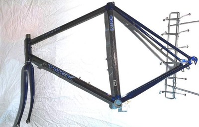 Pretty TREK 2200 CARBON Road Bike Frame 