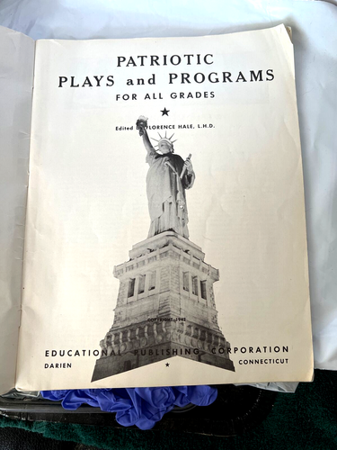 Patriotic Plays and Programs for all Grades 1942 Mag/Book - Bild 1 von 12