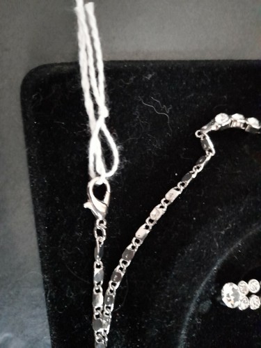 Halskette und Ohr wunderschönes Geschenkset schöne weiße Edelsteine für jeden Anlass - Bild 6 von 12