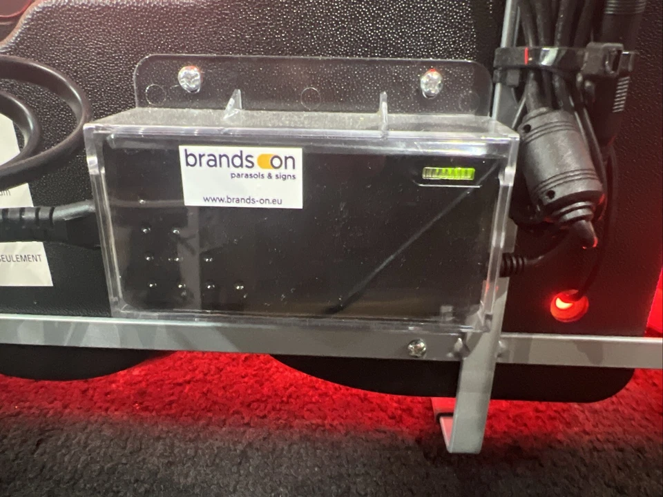 RED BULL LETRERO DE BARRA LED HOMBRE CUEVA GARAJE DECORACIÓN LUZ RED BULL BEBIDA ENERGÉTICA 27x 39 Foto 3 de 4