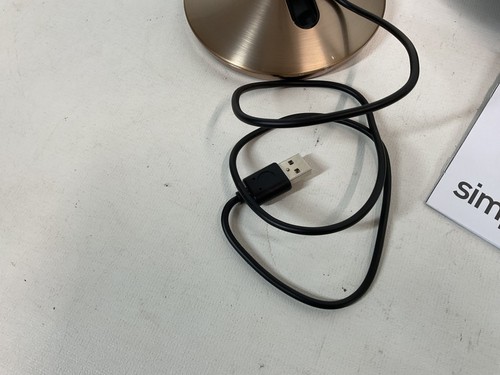 Simplehuman Sensor Mirror ST3010 LED Lighted Tabletop with USB Charging - Picture 5 of 10