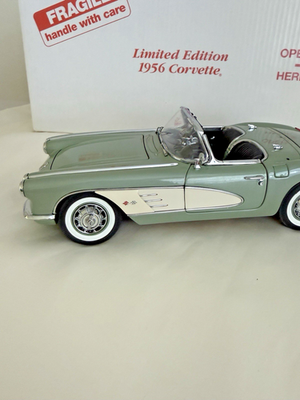 1/6 グリーンベレー　マルチカムアリッド 1/24 Danbury Mint Limited Edition 1960 Chevrolet Corvette Cascade