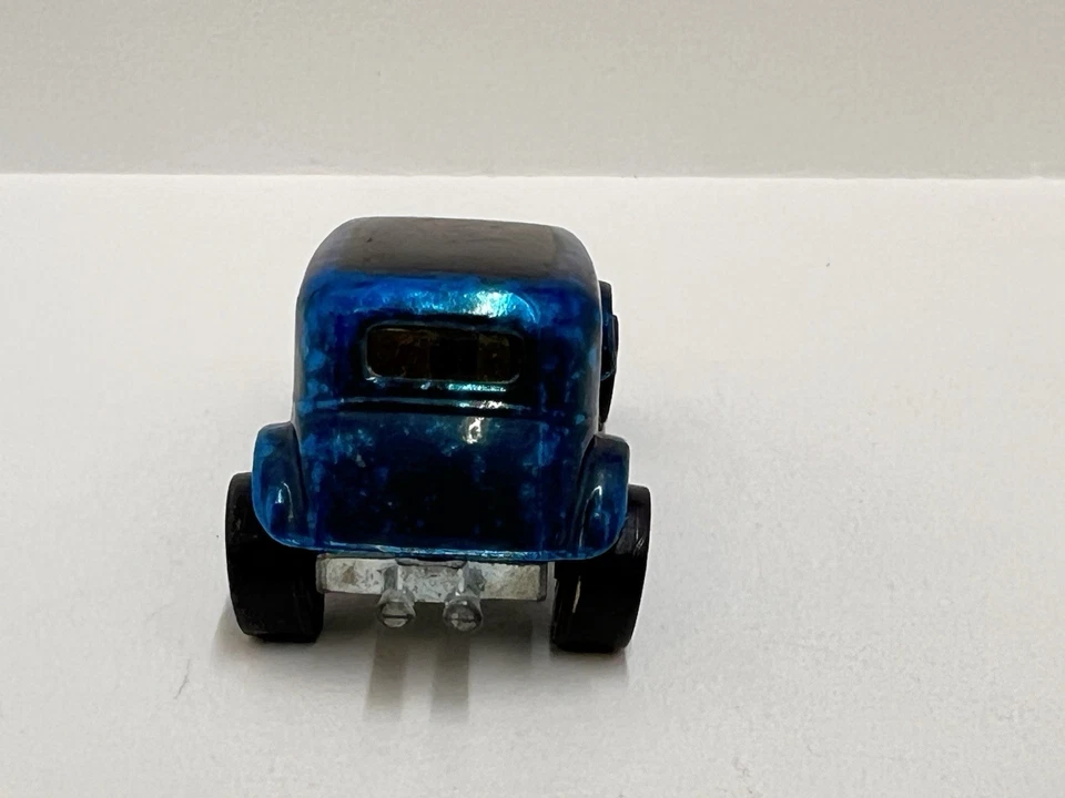 Hot Wheels Redline Classic 32 Ford Vicky azul y negro manchas/desvanecimiento Foto 4 de 4