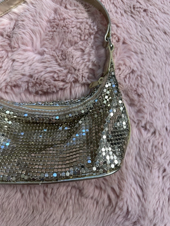 mini bolso de hombro de lentejuelas y2k Foto 3 de 4