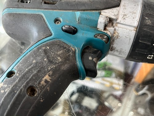 Taladro percutor inalámbrico Makita - DHP458 - 18V - Solo revestimiento - Imagen 13 de 22