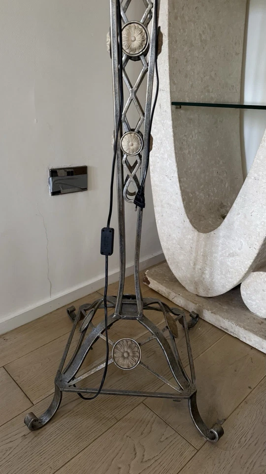 Antique Lamp - Image 4 of 4