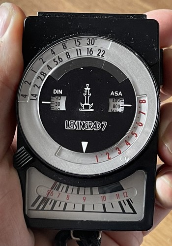TESTED WORKING Vintage LENINGRAD 7 Camera Exposure Light Meter in Original Case - Picture 12 of 24