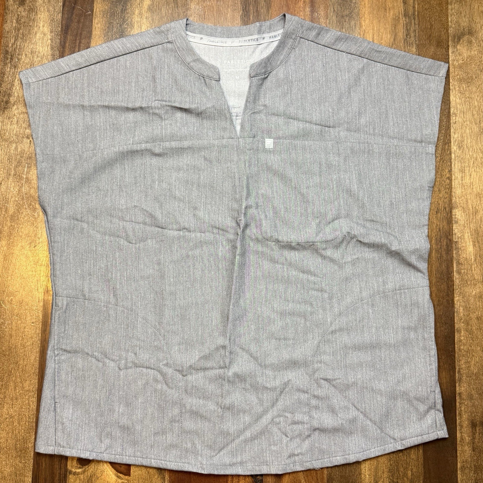 Fabletics Evolve Oversized Scrub Top Gray Womens … - image 1
