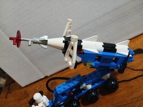 LEGO Space: Lunar Rocket Launcher (6881) RARE, complete with manual and box